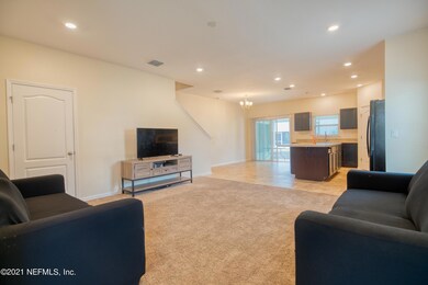 10566 Maidstone Cove Dr, Jacksonville, FL 32218 - photo 2