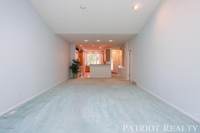 2103 Lamberton Creek Ln NE unit 14, Grand Rapids, MI 49505 - photo 7