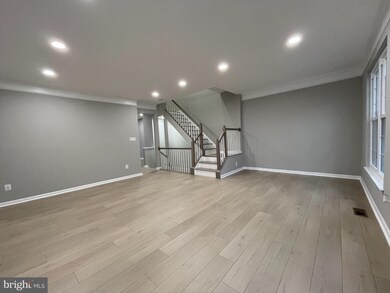 13024 Park Crescent Cir, Herndon, VA 20171 - photo 4