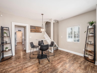 1330 Eating Space