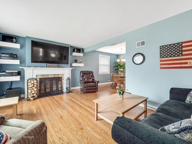 1352 Manchester Ave, Westchester, IL 60154 - photo 3