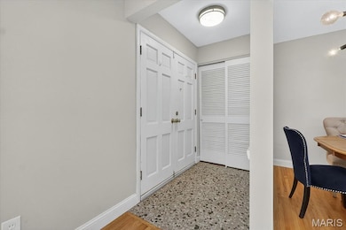 2215 Apple Bud Ln, Saint Louis, MO 63125 - photo 6