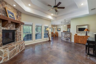 499 Faye Ln, Springtown, TX 76082 - photo 7