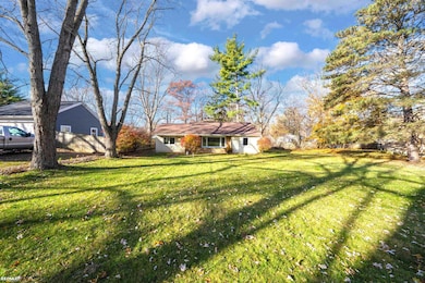 3090 Twinleaf St, Commerce Township, MI 48382 - photo 4