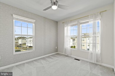 17091 Gibson Mill Rd, Dumfries, VA 22026 - photo 5