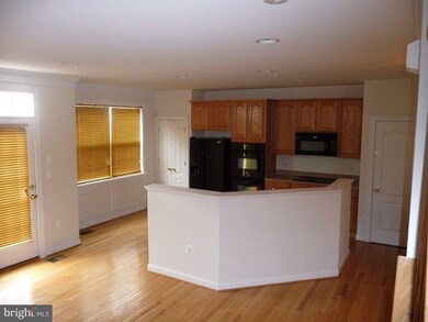 3534 Carriage Walk Ln unit 41-D, Laurel, MD 20724 - photo 3