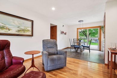 3625 Laurel Dr, Wayzata, MN 55391 - photo 6