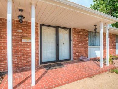 6121 Kingston Rd, Oklahoma City, OK 73122 - photo 4