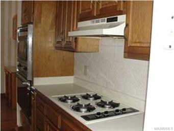 220 Deerwood Dr, Prattville, AL 36067 - photo 4