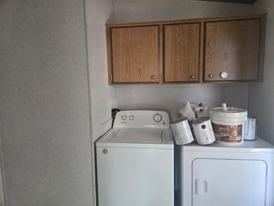 11800 Tingley Ln unit 17, Klamath Falls, OR 97603 - photo 4