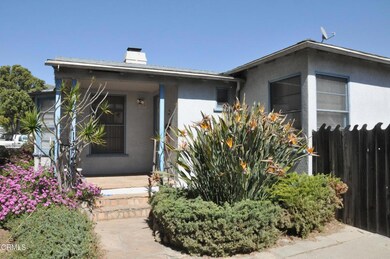 Front entrance w flagstone