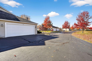 6687 Eagle Ridge Ln unit C, Canal Winchester, OH 43110 - photo 5