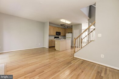 10168 Pale Rose Loop, Bristow, VA 20136 - photo 7
