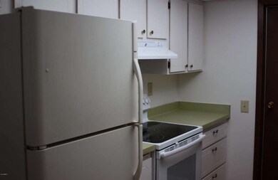 14217 N Thunderbird Blvd, Sun City, AZ 85351 - photo 7