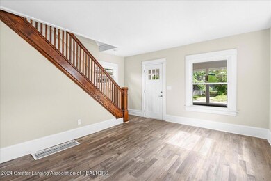917 W Shiawassee St, Lansing, MI 48915 - photo 6