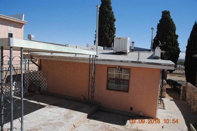1861 Kentucky St, El Paso, TX 79930 - photo 5