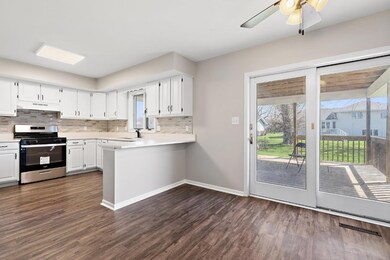 659 Wren Ct, Griffith, IN 46319 - photo 7