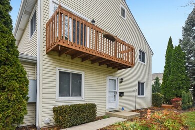 unlisted-address, Naperville, IL 60563 - photo 2