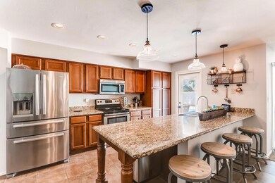 1922 E Fa-004-23-Kitchen-MLS_Size