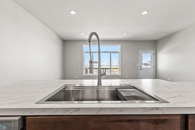 7203 28th St S, Fargo, ND 58104 - photo 7