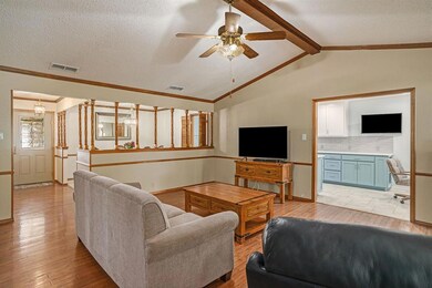 1104 Hemphill Ct, Cleburne, TX 76033 - photo 5