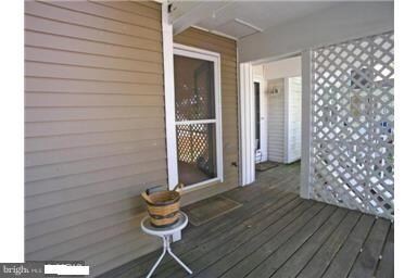 304D Locust St SE unit 16, Vienna, VA 22180 - photo 3