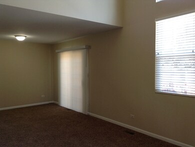 2075 Constitution Ct, Aurora, IL 60506 - photo 3