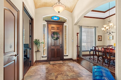 4801 Wild Stallion Ct, Fort Worth, TX 76126 - photo 3