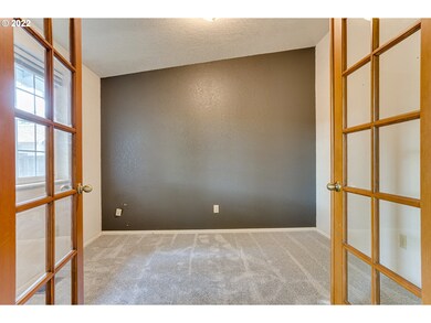 1315 Arcadia Dr, Eugene, OR 97401 - photo 7