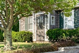 62 Lagoon Pond Rd unit A, Vineyard Haven, MA 02568 - photo 2