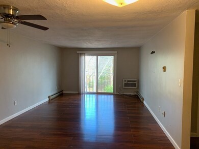 18 Washington St unit 10, Plainville, MA 02762 - photo 3