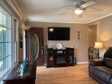 55BD7F6D-A802-4A9B-ABB8-121557BEFF03