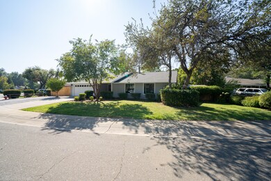 1744 Soda Springs Cir-2