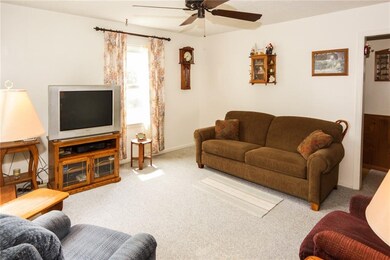 798 N Forsythe St, Franklin, IN 46131 - photo 5