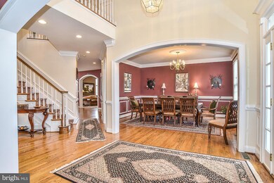 8291 Elm Shade Ct, Vienna, VA 22182 - photo 3