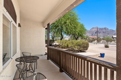 006___694 S Mountain View Rd