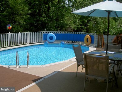 727 George Ave, Essex, MD 21221 - photo 4