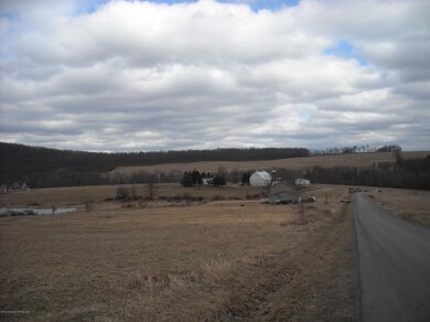 23 Middle Mountain Dr, Tunkhannock, PA 18657 - photo 2