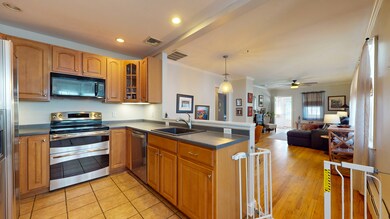 21 Nichols Ave, Stamford, CT 06905 - photo 4