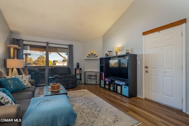 44442 15th St E unit 5, Lancaster, CA 93535 - photo 4