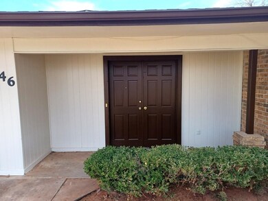 146 Ridgecrest Dr, Duncan, OK 73533 - photo 2
