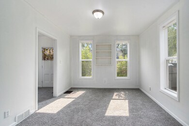 010_1210jamesst_17