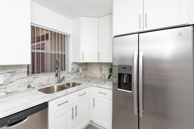 208 Lake Frances Dr, West Palm Beach, FL 33411 - photo 3