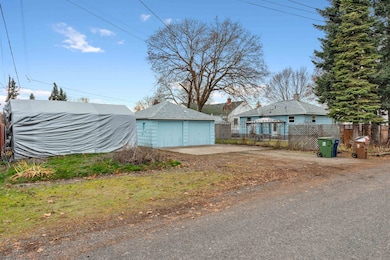 1748 N Altamont St, Spokane, WA 99207 - photo 3