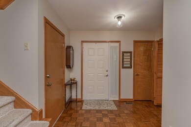 2_Whitemarsh_Dr_008
