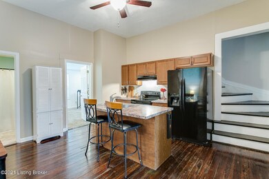1514 Locust St-9
