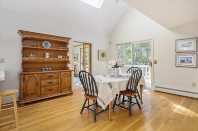 06-Dining Area