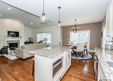 74 Lakepointe Way, Saratoga Springs, NY 12866 - photo 5