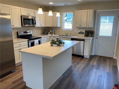 1306 W Tarkington Dr, Greensburg, IN 47240 - photo 2