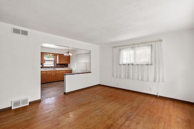 Great Room facing kitchen